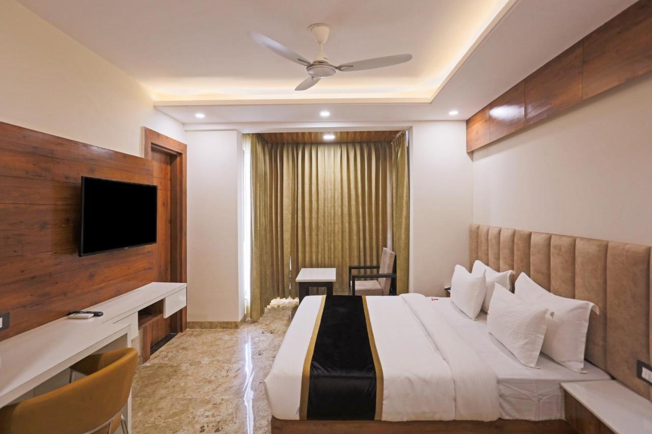 Hotel Deluxe Stay Inn - Near Delhi Airport New Delhi Exterior photo