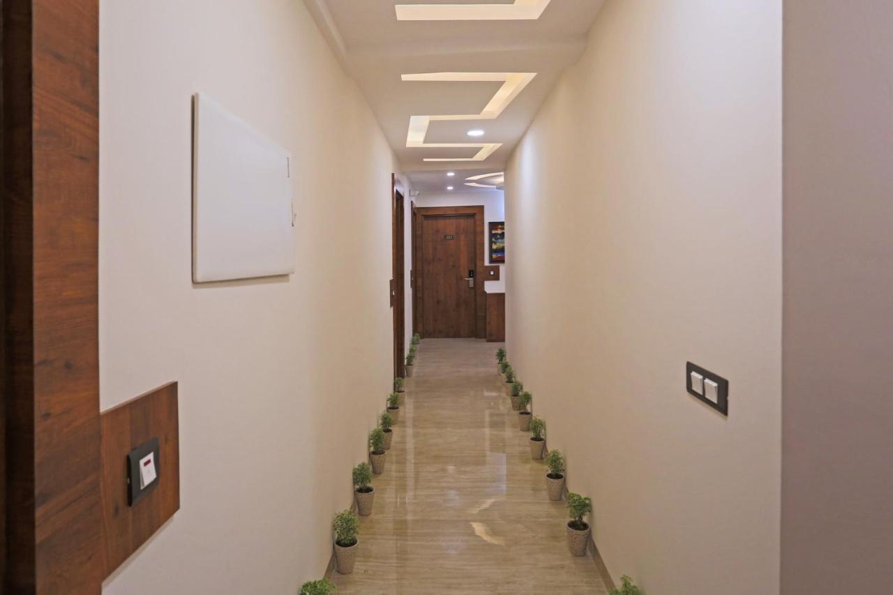 Hotel Deluxe Stay Inn - Near Delhi Airport New Delhi Exterior photo