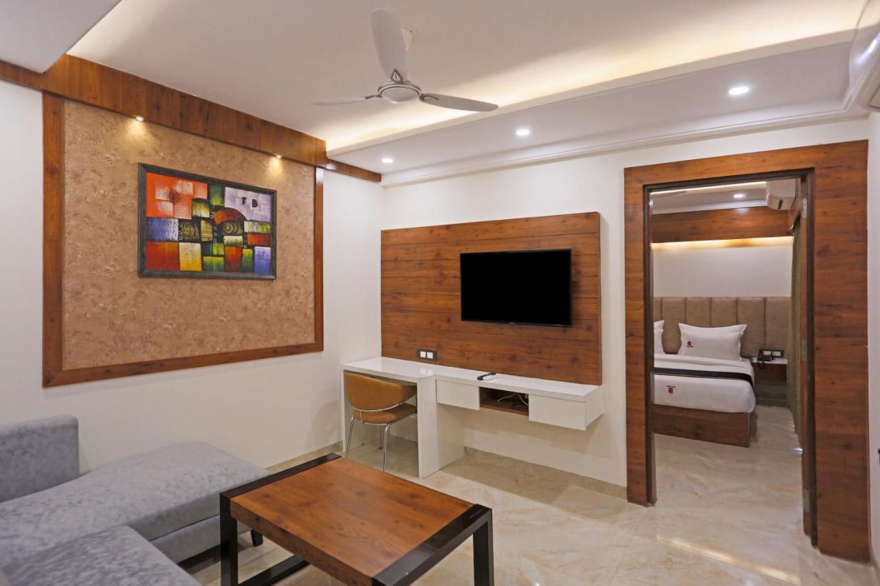 Hotel Deluxe Stay Inn - Near Delhi Airport New Delhi Exterior photo