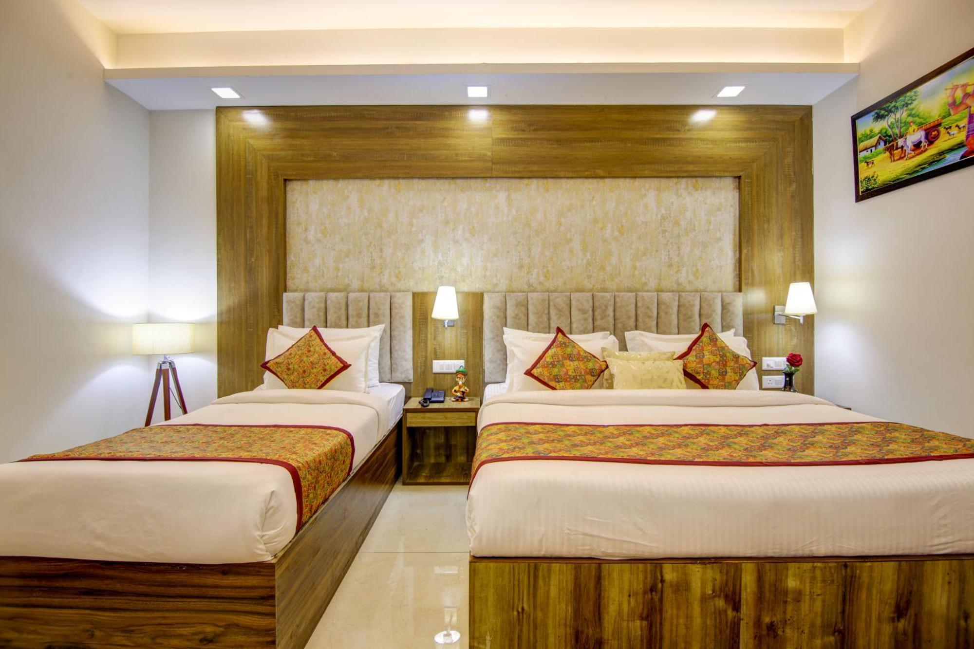 Hotel Deluxe Stay Inn - Near Delhi Airport New Delhi Exterior photo