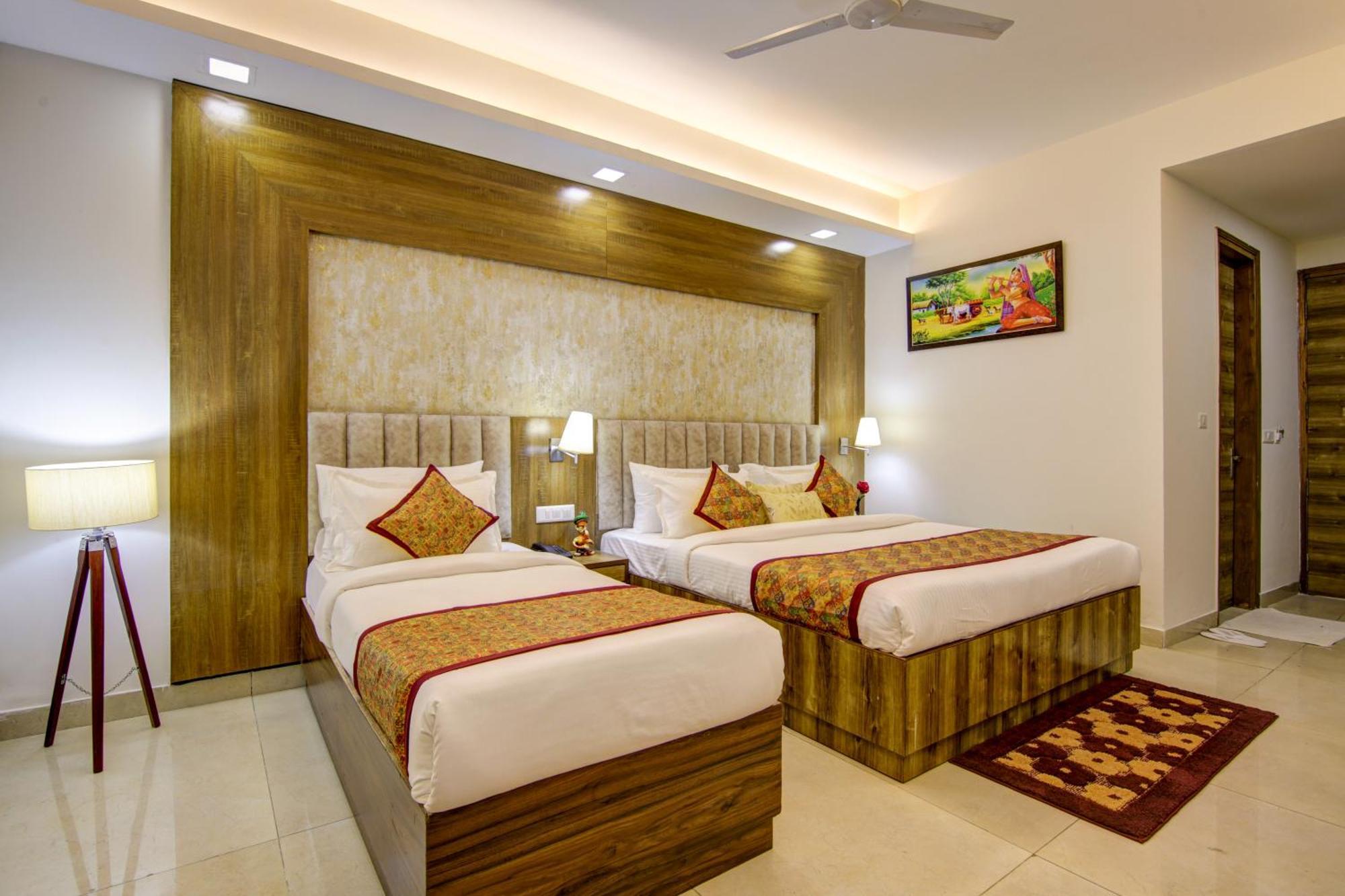 Hotel Deluxe Stay Inn - Near Delhi Airport New Delhi Exterior photo